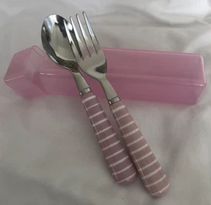 Pottery Barn Kinder Utensilien & Tragetasche Set gestreift hellrosa Neu mit Etikett - Bild 1 von 1