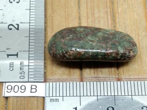 GRENAT VERT / ROUGE pierre roulee mineraux lithotherapie collection reiki - Picture 1 of 2