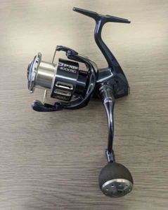 Shimano 21 TWIN POWER XD 4000XG Spinning Reel - Picture 1 of 3