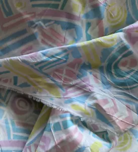 Vintage Baumwollstoff: pastellrosa, blau, gelb, geometrischer Druck 25 Zoll x 56 - Bild 1 von 5