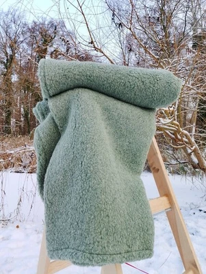 100 % WOLLE Schafwolldecke Merino Plaid  160 x 220 cm Grün  - Bild 1 von 4