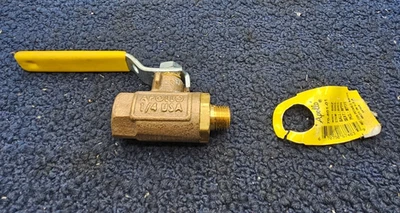 Apollo 70-801-01: 1/4" FNPT x MNPT Bronze Ball Valve 600 CWP - Image 1 of 4