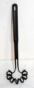 Pampered Chef Black Nylon Spiral Whisk Plastic Retired # 2330 Made USA - Picture 1 of 5