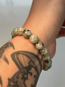 Natural Prehnite Green 8mm 7.5” Crystal Healing Stretch Bracelet - Picture 1 of 3