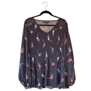 Lane Bryant Damen schwarz Blumen Plissee fließende Bluse Größe 18/20 - Bild 1 von 5