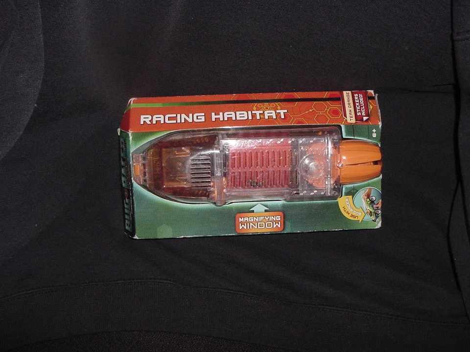 NUEVO Mattel Bug Racer Powered by ELECRICKETY Nature Cricket Habitat Car Racer Foto 1 de 1