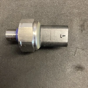 Ford Fuel Injector Pressure Sensor BU5A-9F972-CA - Bild 1 von 4