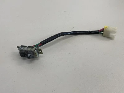 Nissan 720 1985-86 OEM columna de dirección luz de peligro interruptor intermitente de emergencia Foto 1 de 4