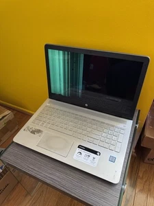 BROKEN HP Pavilion 15-cc665cl i7-8550u 1.8GHz 12GB RAM 1TB HDD *FOR PARTS* - Picture 1 of 10