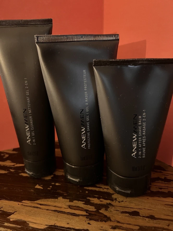 AVON ANEW MEN 2 EM 1 GEL LIMPADOR, BÁLSAMO PÓS-BARBA, GEL PROTETOR DE BARBEAR (3 PEÇAS) - Imagem 1 de 4
