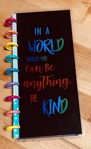 "Be Kind"" Juego de 4 Usos con Media Hoja NB Happy Planner - Imagen 1 de 3
