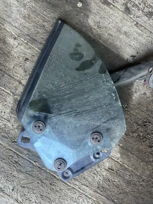 96-99 MITSUBISHI ECLIPSE SPYDER 2G LH CUARTO TRASERO VENTANA CRISTAL CON MARCO Foto 1 de 2