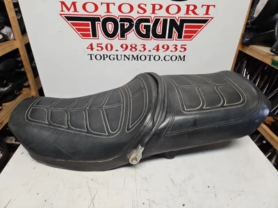 1982 - 1983 HONDA CB750SC CB750 CB 750 SC NIGHTHAWK SEAT SADDLE 77200-ME1-670 — 第 1/4 张图片
