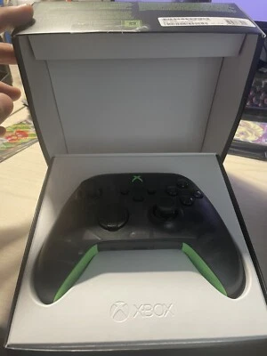 Microsoft QAU-00045 20th Anniversary Special Edition Xbox Wireless Controller - - Immagine 1 di 2