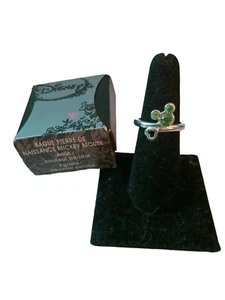 Avon Disney Mickey Mouse August Birthstone Ring  Peridot Color Size 6-8  - Picture 1 of 5