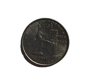 2001 Gateway To Freedom New York Quarter Coin Good Condition - Picture 1 of 2