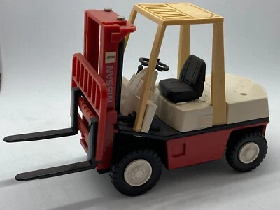 Diapet Yonezawa Nissan 20 (= Unicarriers) forklift truck fork lift - Image 1 of 4