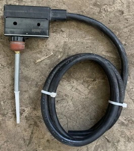 Jacobs, Micro Switch, Part# 012246 - Picture 1 of 3