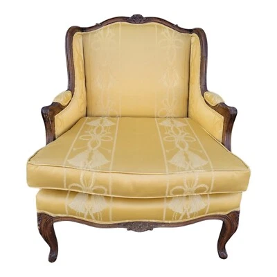 1940-е Кантри Французский Орех Стул для Гостиной - Новая Обивка Желтая Ткань - Изображение 1 из 4