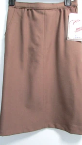 NUEVA Falda Para Mujer Talla 10 Marrón Pequeña Botón Trasero Cremallera Poli de Levi's - Imagen 1 de 7
