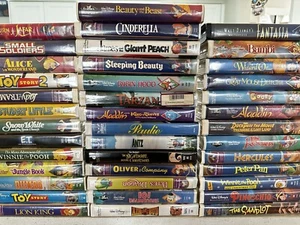 Lot All VHS In Picture - Picture 1 of 1