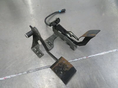 EB924 2013 13 POLARIS RZR 900 XP MONTAJE PEDAL FRENO Y ACELERADOR Foto 1 de 4