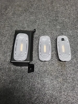 2019–2025 MERCEDES SPRINTER 2500 ЛАМПА ДЛЯ САЛОНА ГРУЗОВОГО ОТСЕКА ОТ ОРИГИНАЛЬНОГО ПРОИЗВОДИТЕЛЯ A9109061700 - Изображение 1 из 4