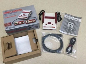 Nintendo Classic Mini Famicom FC Konsole mit Box Handbuch getestet - Bild 1 von 7