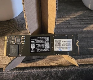 Western Digital PC SN 740 512GB Gen 4x4 NVMe M.2 2280 SSD 566 Stunden NVMe - Bild 1 von 3