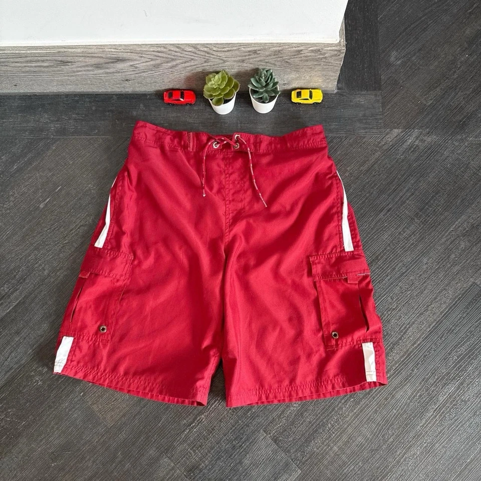 Vintage Lee Cooper red shorts   - size medium - Image 1 of 4