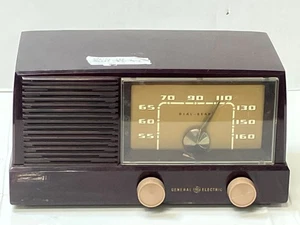 Vintage General Electric Tube AM Radio 414F-Tested-Powers On-Needs Capacitors? - Picture 1 of 7