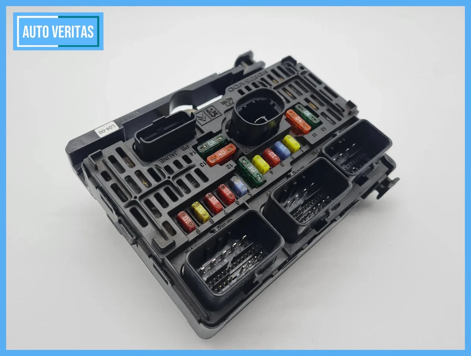 Original Peugeot/Citroen 307/C4/5/8/Jumpy BSM controller fuse 9657718580 - Image 1 of 4