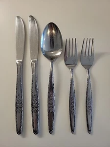 Vtg 5 Pcs T&N Stylecraft Single Rose Vine Stainless Flatware Knife Fork Spoon - Picture 1 of 16