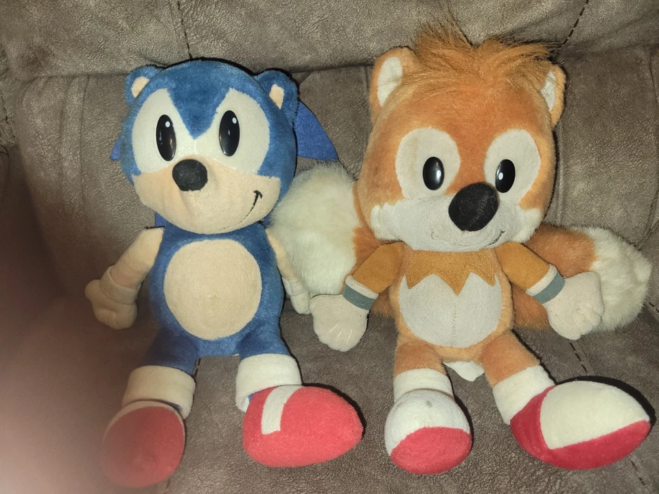 Caltoy 1994 Sonic 14’ And Tails 13’ Stuffed Animals/Plush - Image 1 of 4