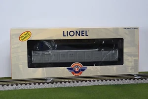 LIONEL OPERATING SANTA FE BARREL RAMP CAR 6-26852 PWC POSTWAR CELEBRATION - Picture 1 of 3