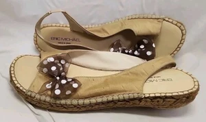 Eric Michael Women Sz 8.5 Low Wedge Sandals Tan Open Toe, Poka Dot Bow. Spain - Picture 1 of 10