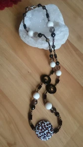 Halskette aus Onyx, Rauchquarz, Tigerauge und weißer Koralle, handmade, Leo - Bild 1 von 6