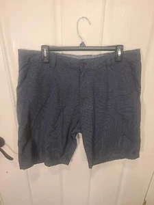Hang Ten Shorts Mens 38 Gray Striped Board Surfer Skater 38 x 10 - Picture 1 of 4
