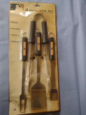 NY YANKEES - MLB Juego de barbacoa de acero inoxidable de 4 piezas nuevo stock antiguo 2008 Foto 1 de 4