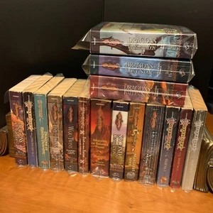 DragonLance: Starter Core Plot Novel Lot: Complete Chronicles, Legends, more +++ - Bild 1 von 11