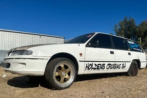 Holden VS Commodore Wagon Burnout Car - Picture 1 of 10