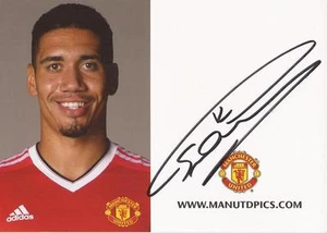 MAN UNITED: CHRIS SMALLING SIGNED 6x4 2016/2017 PORTRAIT PROMO/FOTO+COA - Bild 1 von 1
