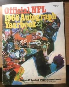 1968 OFFICIAL NFL AUTOGRAPH BOOK PAGES 29/30 & 64/65 MISSING PAGE 71 LOOSE - Picture 1 of 9
