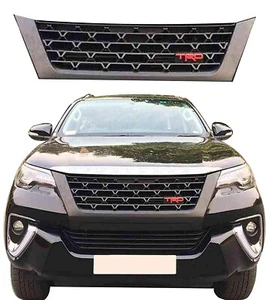 Parrilla delantera deportiva apta para Fortuner tipo 3 (2016-presente) (negra) - Imagen 1 de 4