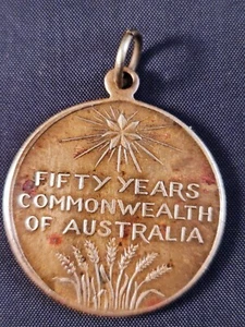 Vintage 1901 -1951 Commonwealth of Australia Commemorative 50 Years  Brass Medal - Bild 1 von 7