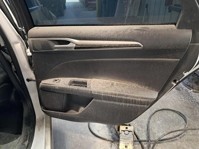 二手右后门内部装饰面板 适合:2016 福特 Fusion A 级 — 第 1/4 张图片