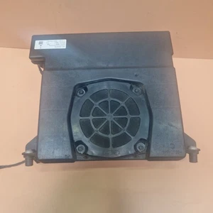 Porsche Taycan 9J1 2023 Subwoofer Lautsprecher Box hinten 9J1035915 OEM - Bild 1 von 5