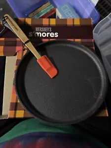 Small S’mores Hershey Cast Iron Skillet 7” With Spatula And Original Box. - Picture 1 of 4