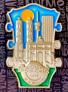 2020 HARD ROCK CAFE MUNICH 3D CITYSCAPE GUITAR HEADSTOCK VICTORY GATE PIN - Picture 1 of 1