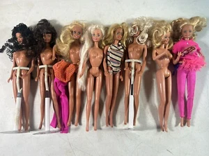 Vintage 1966 Barbies Puppe 8 Stück - inklusive 3 Puppenständer: Mattel - Bild 1 von 21